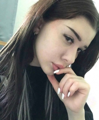 Мои услуги - это искусство красоты и наслаждения. Я сделаю все, чтобы ты чувствовал себя в небесах. Возможности? Они бесконечны! Я умею играть роль подчиненной и совратительницы, и даже сопровождать тебя на мероприятиях. В Москве я создам вокруг тебя атмосферу страсти и удовлетворения. Фото? Конечно же, у меня есть огненные снимки, чтобы подогреть твою фантазию. Мои клиенты говорят о моих услугах только хорошее - их отзывы говорят сами за себя. Жду тебя, чтобы зажечь наши свечи страсти! 😘💋 Любовь